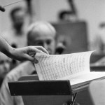 Dirigentenpult in der Nahaufnahme