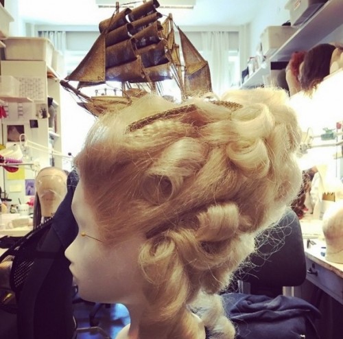 »Belle Poule«-Perücke aus »Emma und Eginhard«