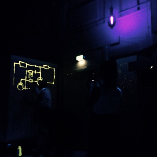 Thomas Goerge malt schwarz