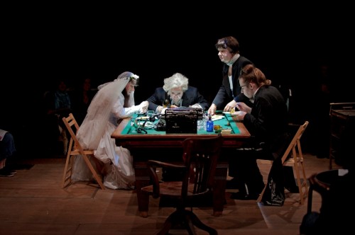 Satie - Foto: Hermann Baus