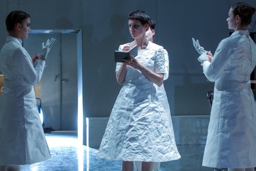 Die Luft hier: Scharfgeschliffen - Foto: © david baltzer / bildbuehne.de