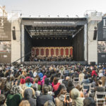 Über 10.000 Menschen kamen zum kostenlosen Open-Air-Konzert auf dem Plaza de Vaticano neben dem Teatro Colón
